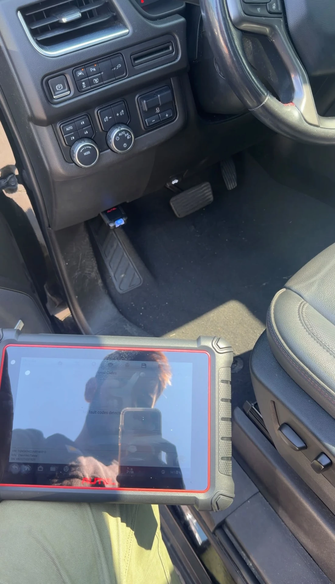 Diagnostics scan showing fault codes during a Columbus roadside service